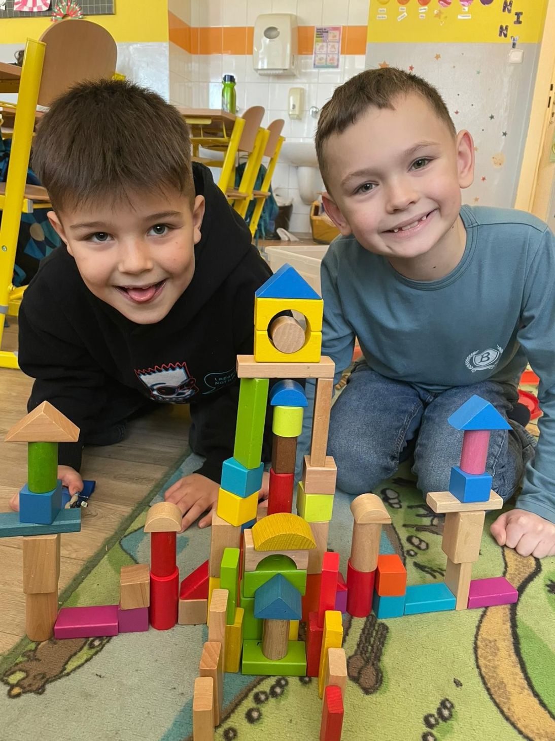 0913f29f-1228-47f5-a98e-396ac026c11a 0913f29f-1228-47f5-a98e-396ac026c11a