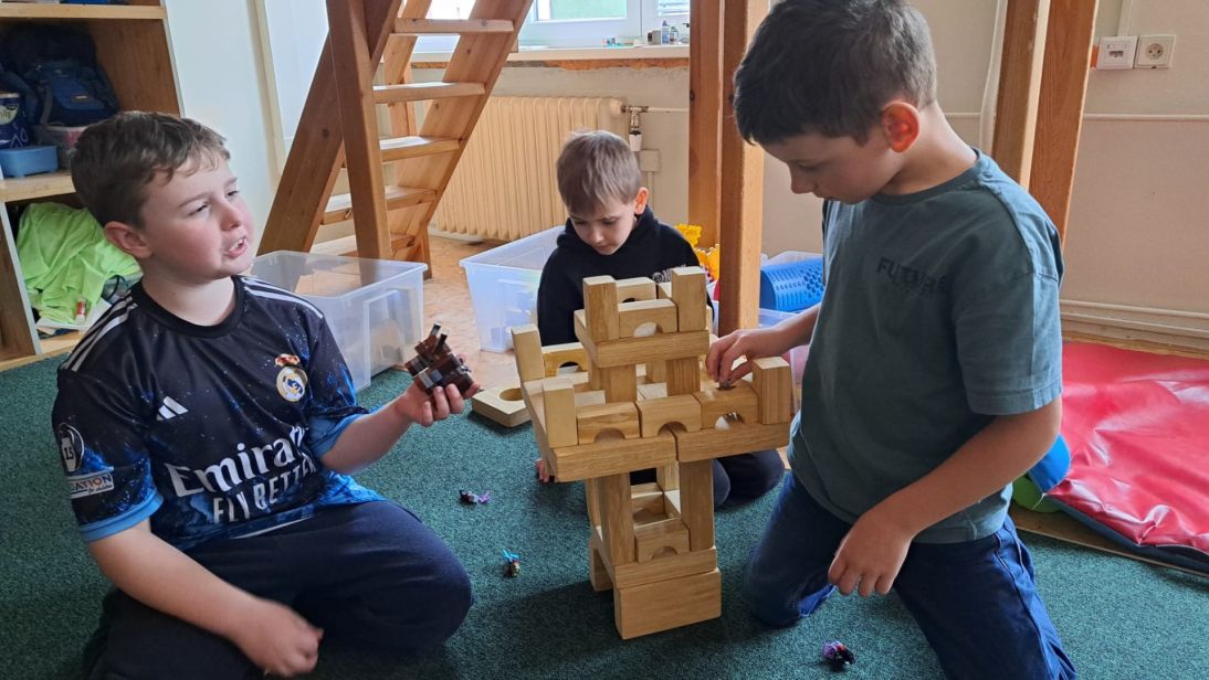 33226252-7fd5-4b06-b8fb-27a081c5e082