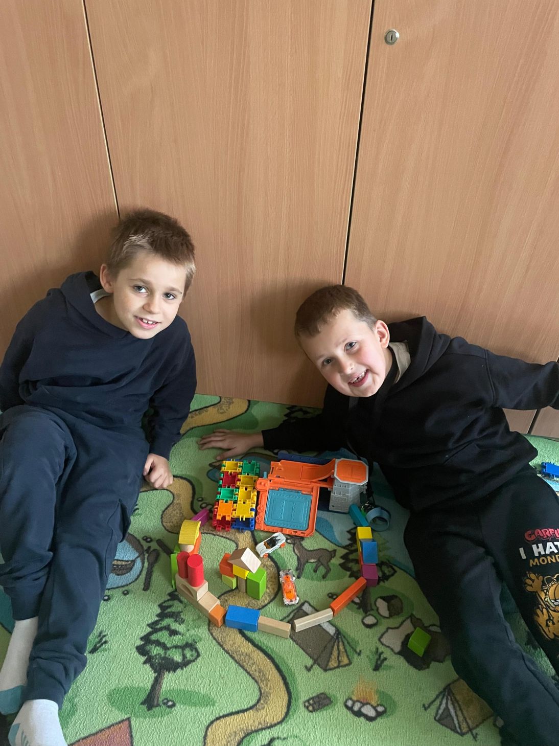 495b93d7-4949-4d0e-ab6e-b053d2bb7cef 495b93d7-4949-4d0e-ab6e-b053d2bb7cef