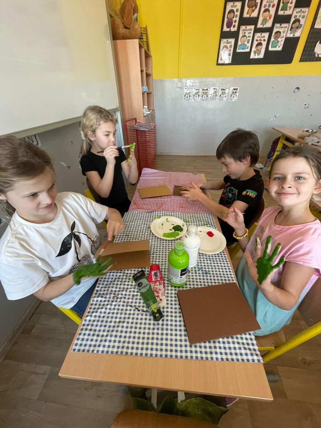 7eba7c9b-42cd-4130-b5f1-93ffb9325d60 7eba7c9b-42cd-4130-b5f1-93ffb9325d60