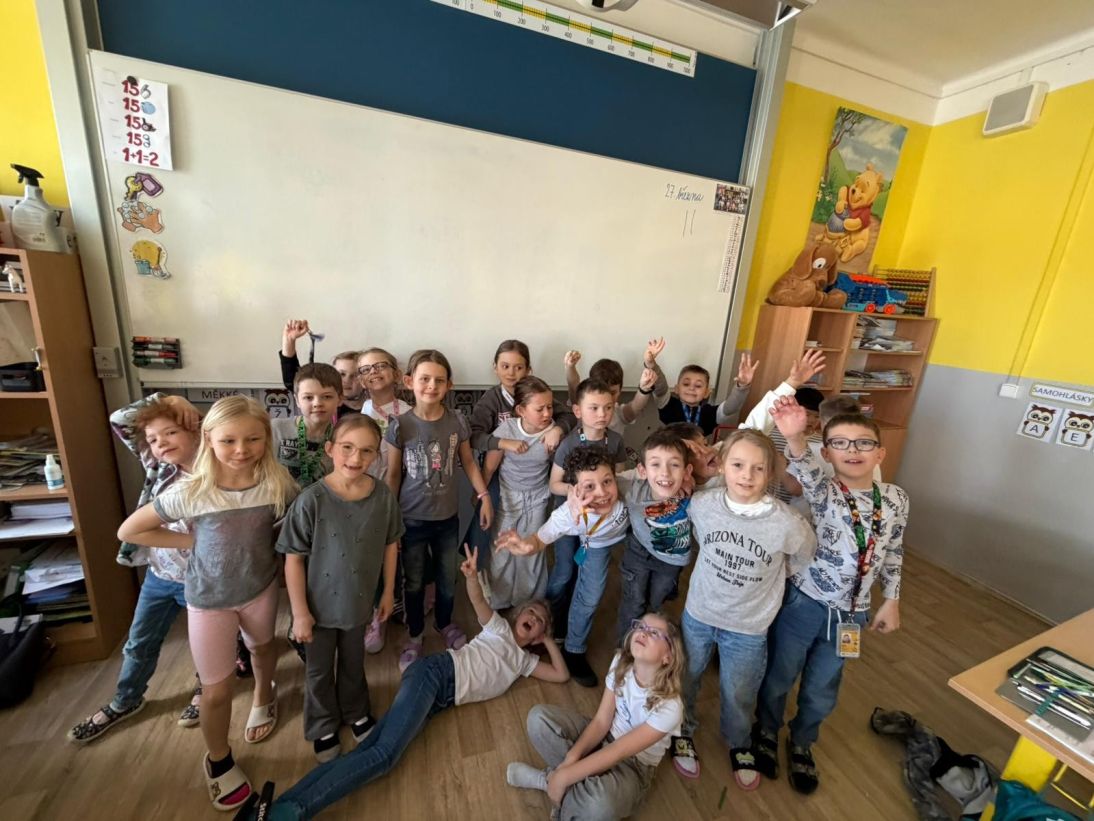 831bafc5-2c7e-4607-b51a-fc4f7c501d6c 831bafc5-2c7e-4607-b51a-fc4f7c501d6c