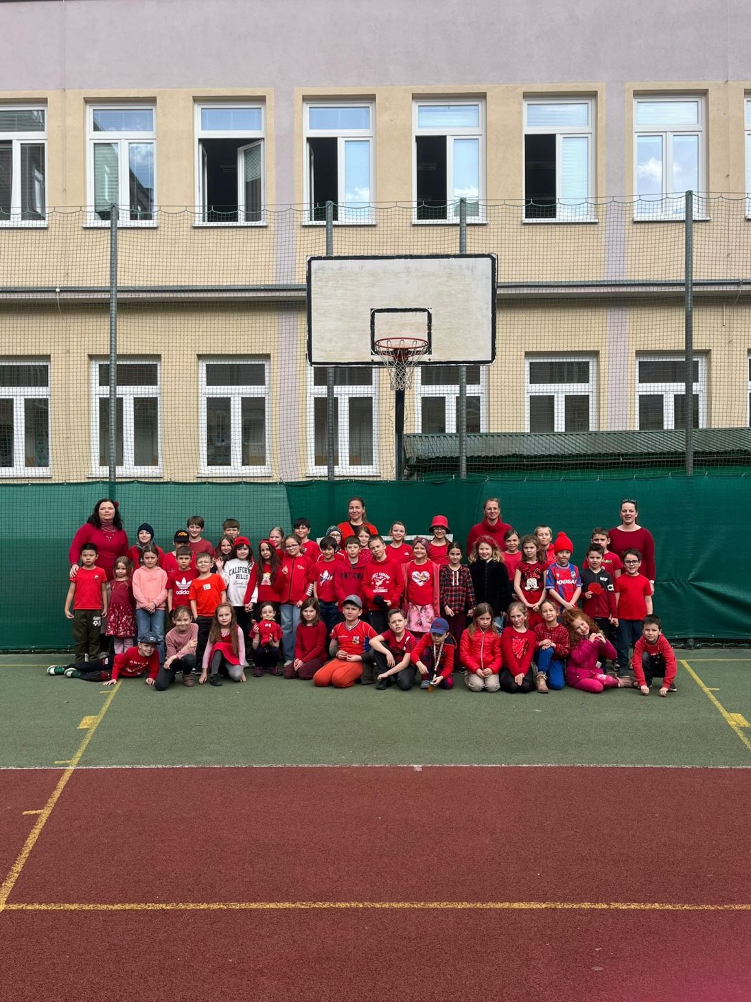 b62d6733-ab73-45e0-986a-ec1d983e2305