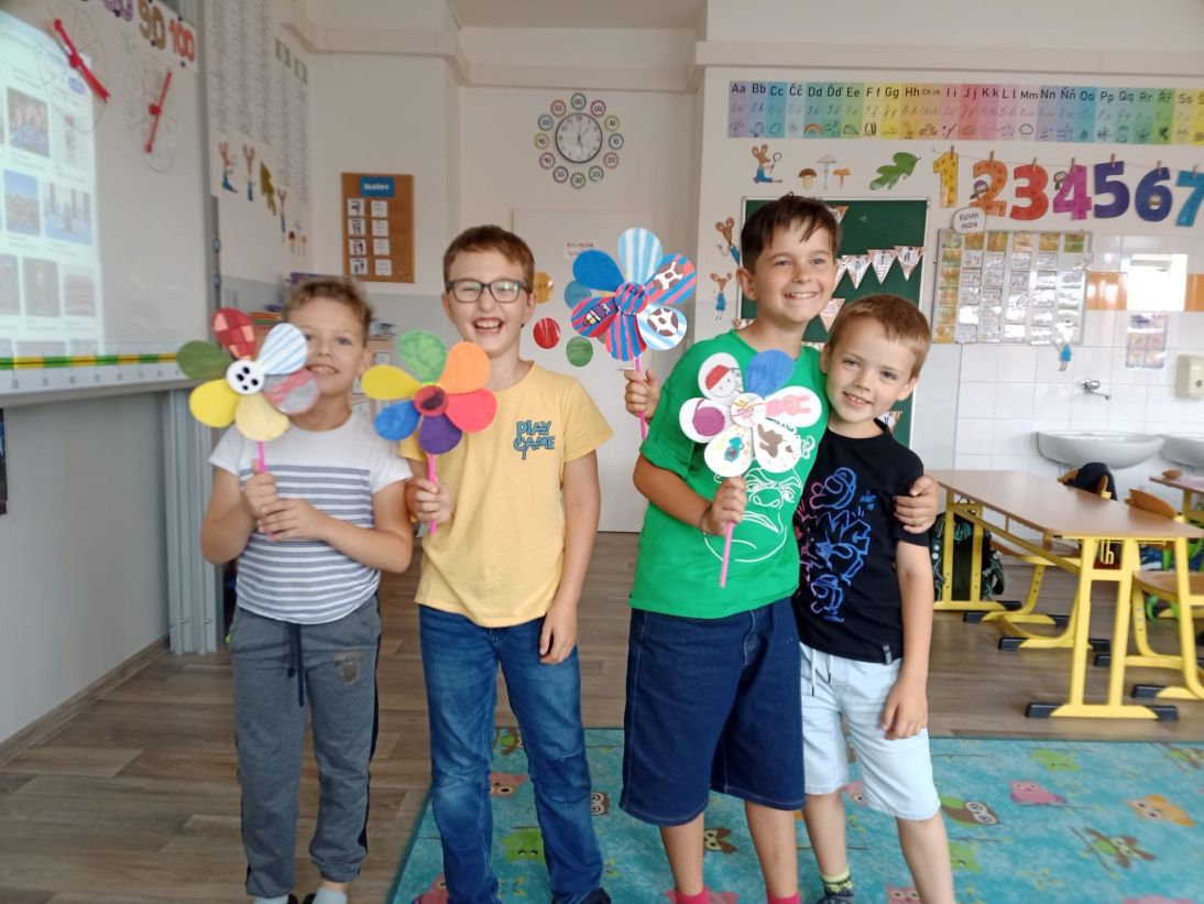 d70e85e5-df3f-44a7-94f6-6272fc0eb522 d70e85e5-df3f-44a7-94f6-6272fc0eb522