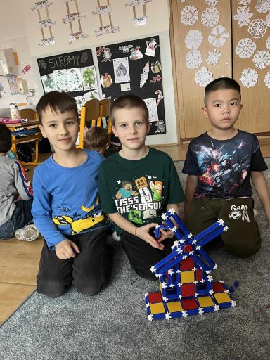 edb2a23b-78a1-4220-8215-2c614452b398