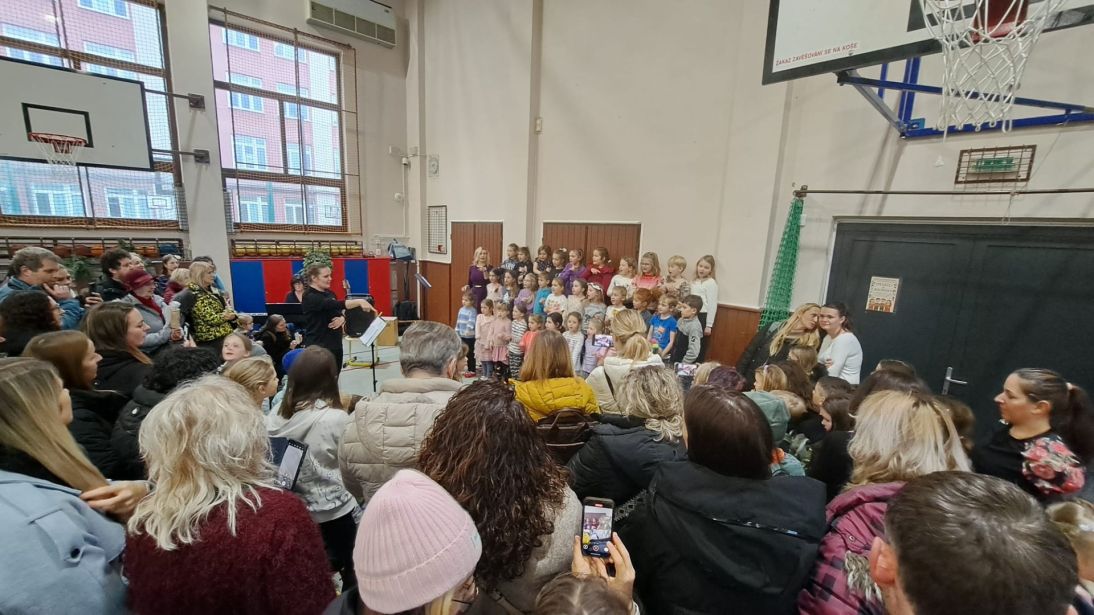 f54449e3-b29c-4865-876c-1ee448accf3a