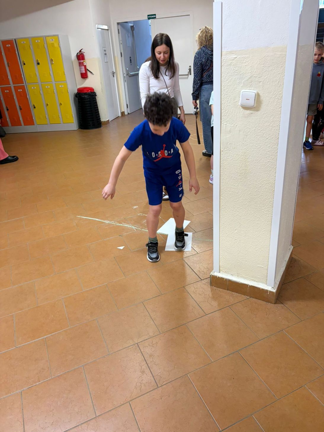 fff44e69-c320-47d1-b157-692253c33dd3 fff44e69-c320-47d1-b157-692253c33dd3